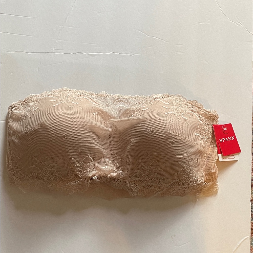 SPANX Women's Lace Strapless Bandeau in Crème Blush
